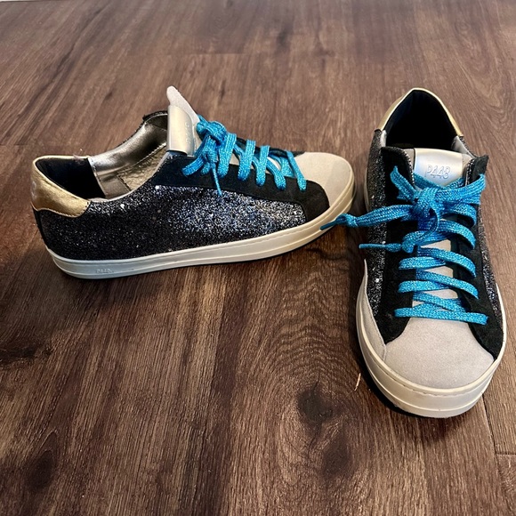 P448 size 41 shoes in excellent condition. Worn once. Purchased at Nordstrom. - Picture 5 of 5